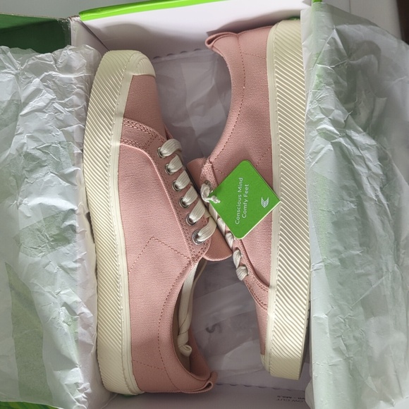 Cariuma (Rose Canvas/White Sole) 9.5M/11W - Picture 5 of 8